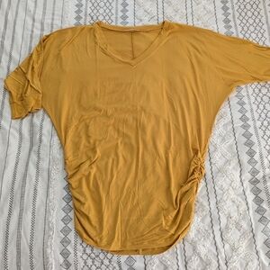 NWOT Quarter Toe Top